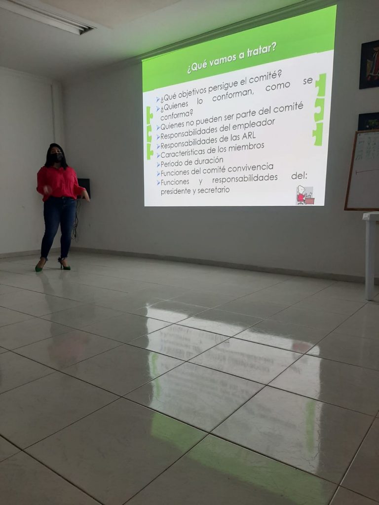 CAPACITAMOS A NUESTRO PERSONAL (2)